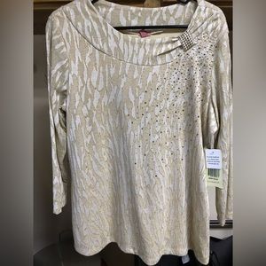 NWT Women’s long sleeve shimmer blouse